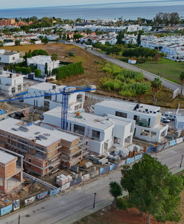 Still-2025-11-07-150724_2.12.1-aspect-ratio-640-776